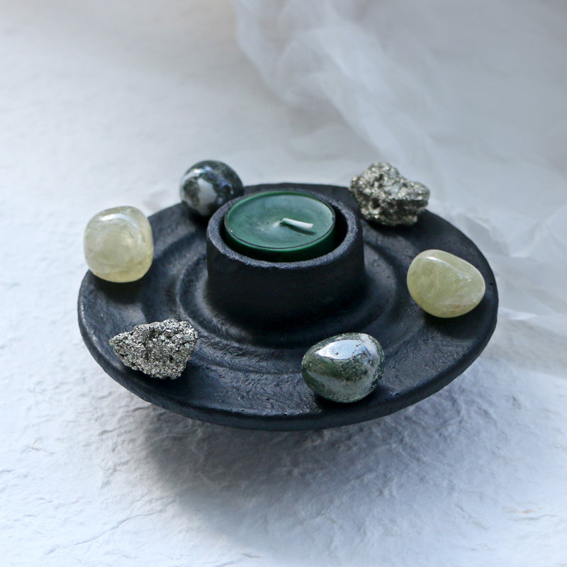Crystal Grid Intention Candle - Healing Crystwinity